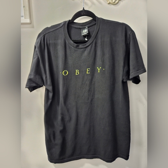 NWOT Obey men's sz. M black cotton t-shirt - Picture 2 of 6